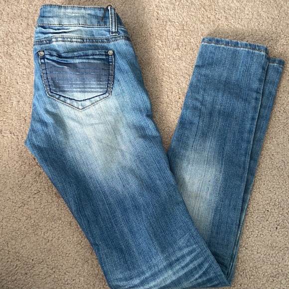 Jeans - Picture 2 of 3